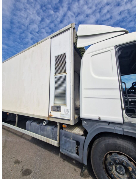 Scania 94 310 - Camião frigorífico: foto 5 Scania 94 310 - Camião frigorífico: foto 5