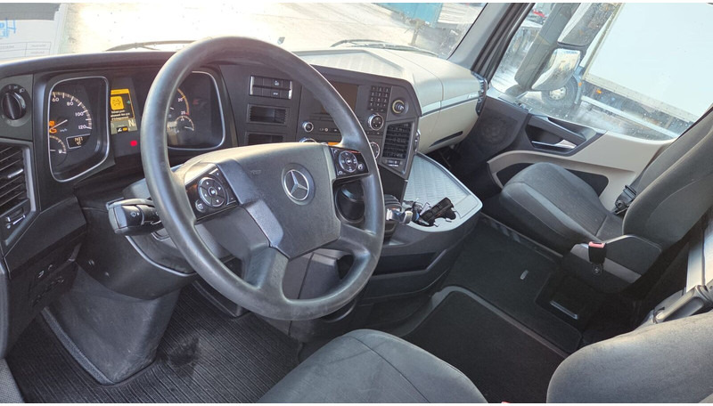 Mercedes-Benz Actros 1845 - Tractor: foto 5 Mercedes-Benz Actros 1845 - Tractor: foto 5