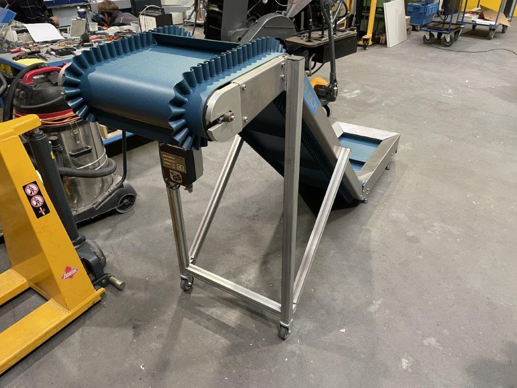 Chip conveyor Gerhard Busch KF 110 - Correia transportadora: foto 2 Chip conveyor Gerhard Busch KF 110 - Correia transportadora: foto 2