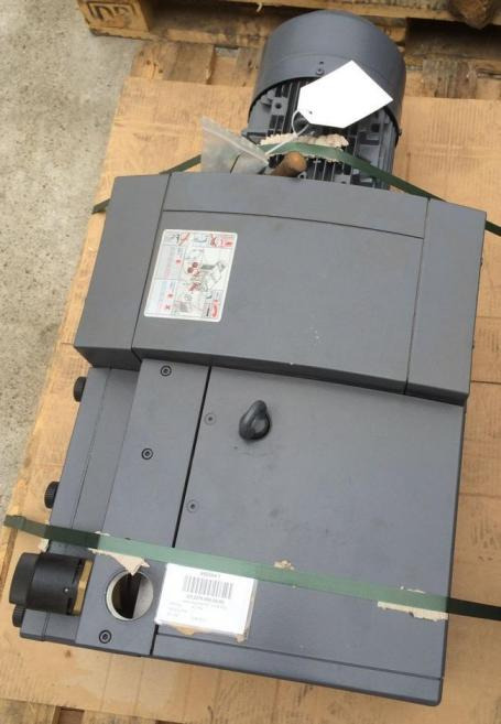 Becker KVT 3.140 Rotary vane vacuum pump - Equipamento industrial: foto 1 Becker KVT 3.140 Rotary vane vacuum pump - Equipamento industrial: foto 1