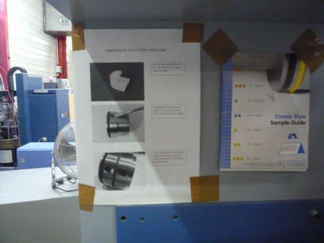 Flat pile feeder MBO F 76 Solo with independent drive for max. format of 72 x 102 cm and Cutting unit Herzog and Heymann H&H N 381 with Technifold Creasing tools - Máquina de impressão: foto 4 Flat pile feeder MBO F 76 Solo with independent drive for max. format of 72 x 102 cm and Cutting unit Herzog and Heymann H&H N 381 with Technifold Creasing tools - Máquina de impressão: foto 4