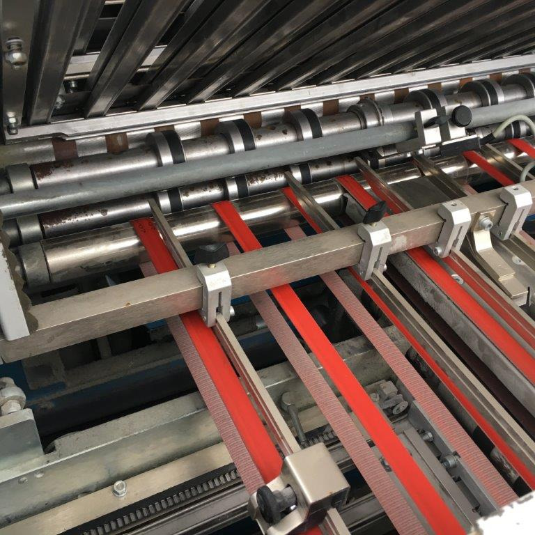 GUK FA 74-6-KTL-F4 SA 16 page combination folding machine - Máquina de dobrar papel: foto 5 GUK FA 74-6-KTL-F4 SA 16 page combination folding machine - Máquina de dobrar papel: foto 5