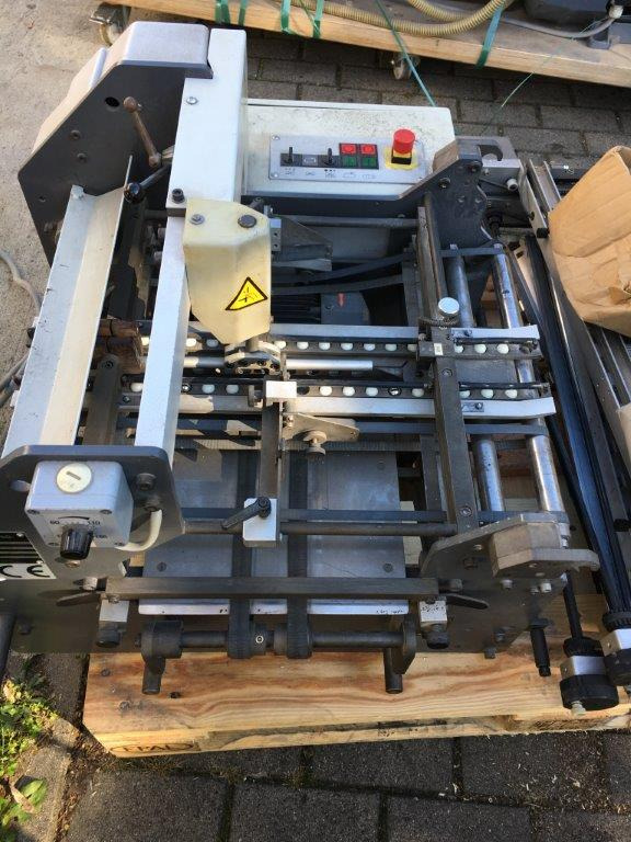 Heidelberg steel KBi 1-36 hook-in cross-fold unit - Máquina de dobrar papel: foto 3 Heidelberg steel KBi 1-36 hook-in cross-fold unit - Máquina de dobrar papel: foto 3