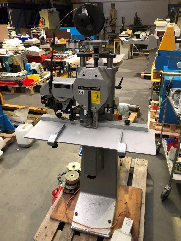 Hohner Economy 25/40 Single Head Wire Stitching Machine - Máquina de impressão: foto 1 Hohner Economy 25/40 Single Head Wire Stitching Machine - Máquina de impressão: foto 1