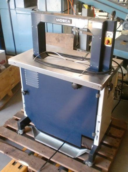 Mosca RO-M-P automatic strapping machine - Máquina de embalagem: foto 1 Mosca RO-M-P automatic strapping machine - Máquina de embalagem: foto 1