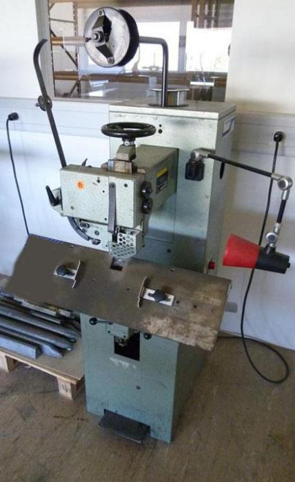 Muller Martini 271 Wire Stitching Machine - Máquina de impressão: foto 1 Muller Martini 271 Wire Stitching Machine - Máquina de impressão: foto 1