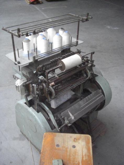 Muller Martini FK II V Semi Automatic Thread Sewing Machine - Máquina de impressão: foto 3 Muller Martini FK II V Semi Automatic Thread Sewing Machine - Máquina de impressão: foto 3