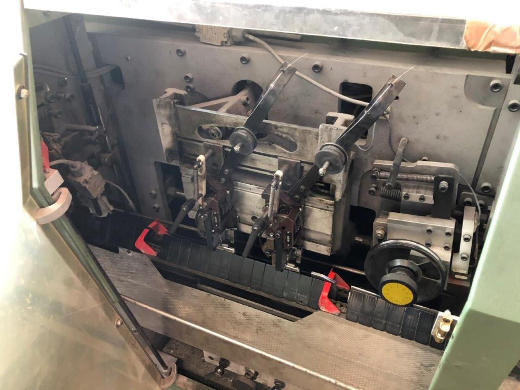 Müller Martini Presto with Pratico compensating stacker - Máquina de impressão: foto 3 Müller Martini Presto with Pratico compensating stacker - Máquina de impressão: foto 3