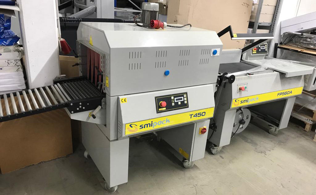 Smipack FP 560 A semi-automatic angle welder with Smipack T 450 single-chamber shrink tunnel - Máquina de embalagem: foto 2 Smipack FP 560 A semi-automatic angle welder with Smipack T 450 single-chamber shrink tunnel - Máquina de embalagem: foto 2