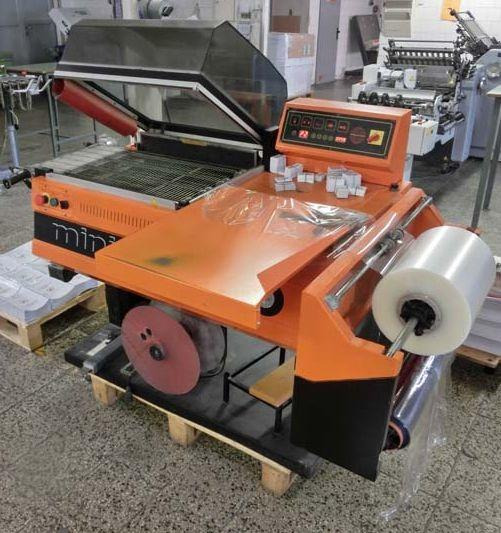 Torre Minipack FM 76 A Digit Semi Automatic Hood Shrinker - Máquina de embalagem: foto 3 Torre Minipack FM 76 A Digit Semi Automatic Hood Shrinker - Máquina de embalagem: foto 3