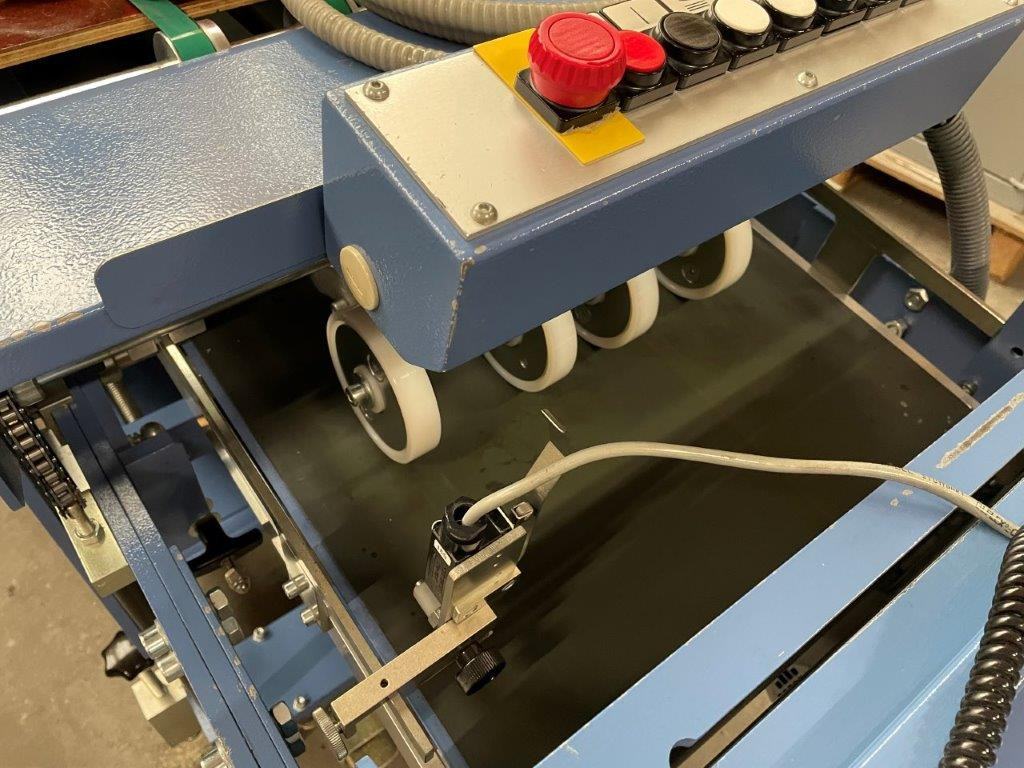 Vertical sheet press delivery MBO SBAP 46 ME - Máquina de dobrar papel: foto 2 Vertical sheet press delivery MBO SBAP 46 ME - Máquina de dobrar papel: foto 2