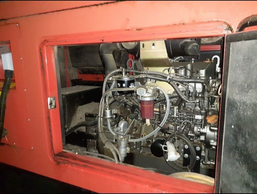 Genelec  - Gerador elétrico: foto 2 Genelec  - Gerador elétrico: foto 2