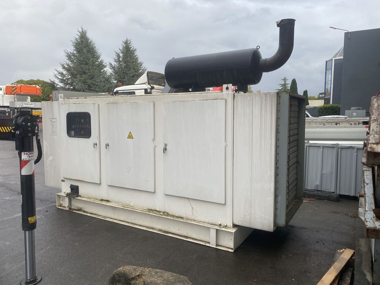 SDMO 330 kVa Cummins - Gerador elétrico: foto 1 SDMO 330 kVa Cummins - Gerador elétrico: foto 1