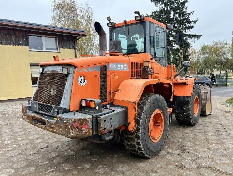 Doosan DL250 - Pá carregadora de rodas: foto 5 Doosan DL250 - Pá carregadora de rodas: foto 5
