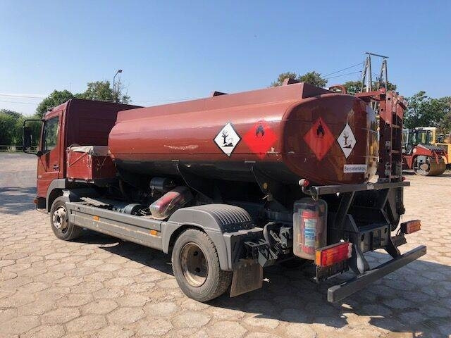Mercedes-Benz Atego 818 5000l aircraft tank aviation airport - Camião cisterna: foto 1 Mercedes-Benz Atego 818 5000l aircraft tank aviation airport - Camião cisterna: foto 1