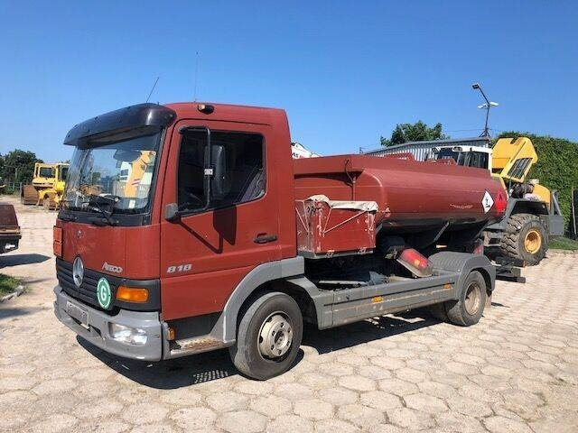 Mercedes-Benz Atego 818 5000l aircraft tank aviation airport - Camião cisterna: foto 3 Mercedes-Benz Atego 818 5000l aircraft tank aviation airport - Camião cisterna: foto 3