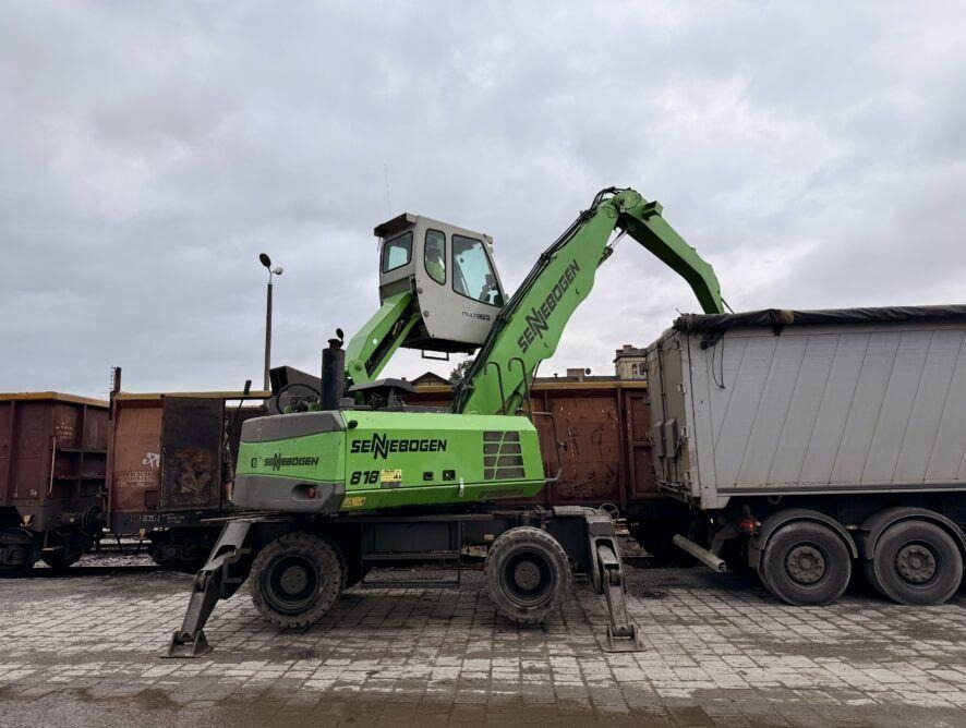 Sennebogen 818 K9 - Manipulador de material: foto 1 Sennebogen 818 K9 - Manipulador de material: foto 1