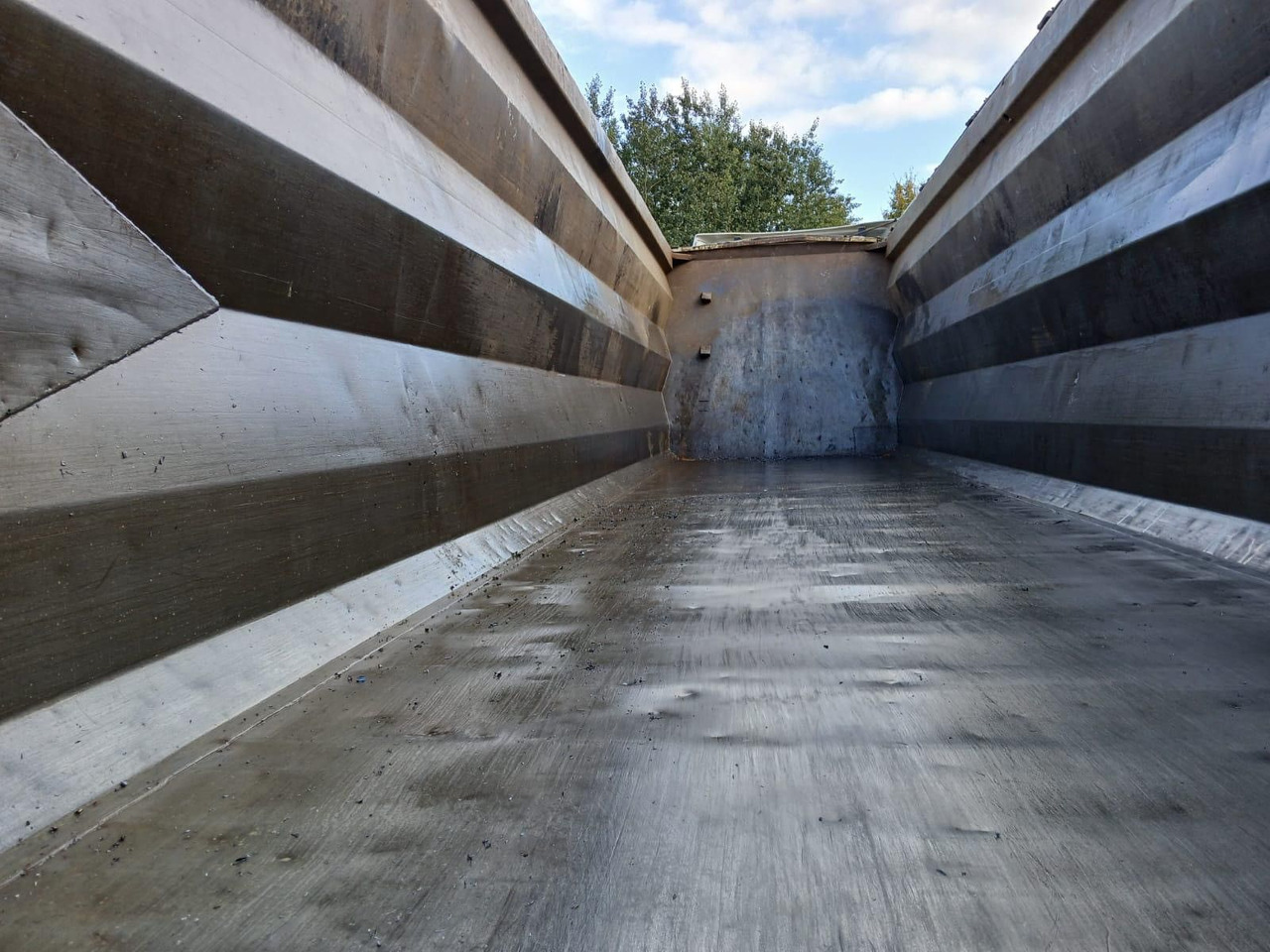 Lück SKF 35 60m³ Liftachse/Plane - Semi-reboque basculante: foto 5 Lück SKF 35 60m³ Liftachse/Plane - Semi-reboque basculante: foto 5