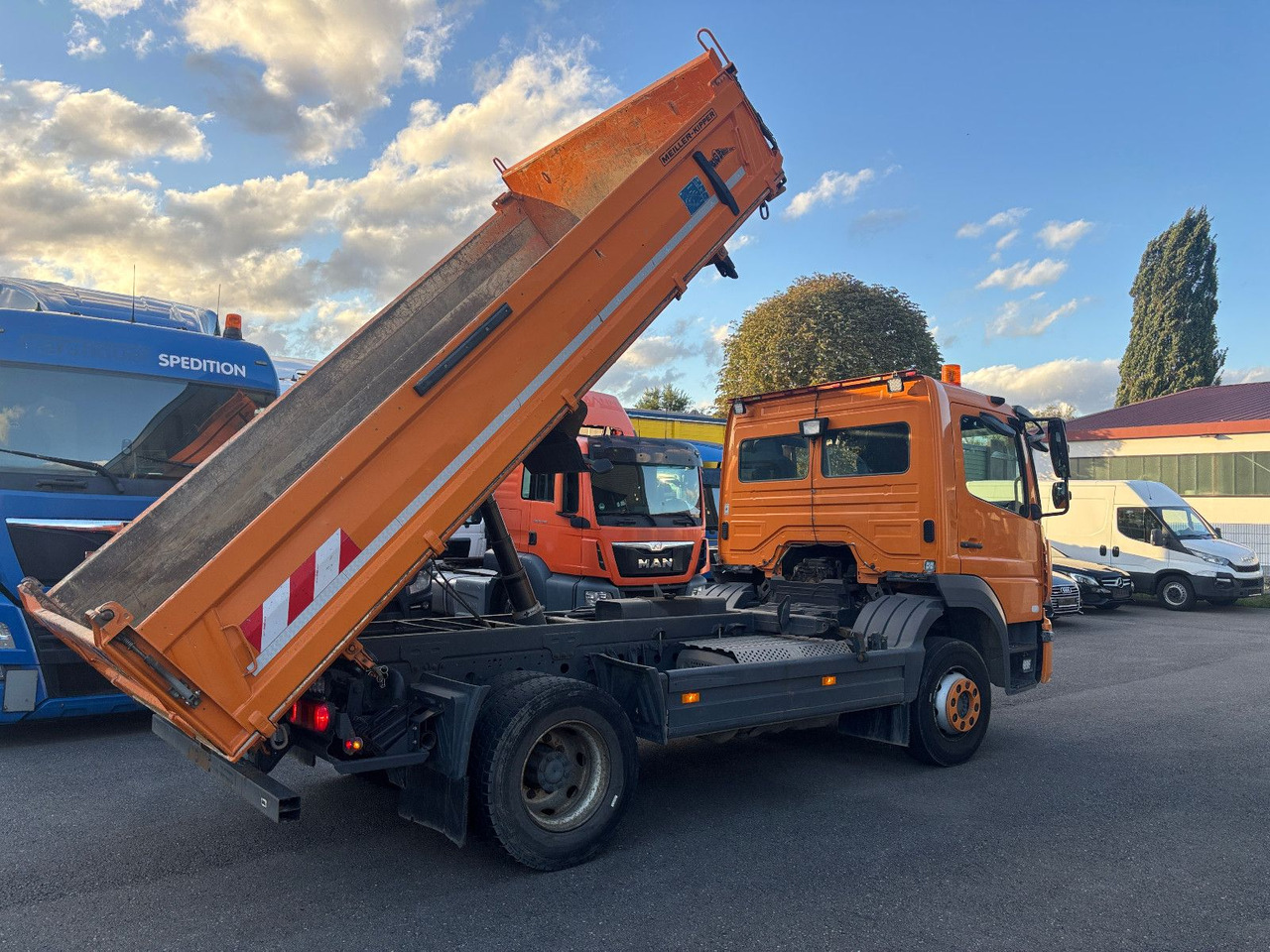 Locação financeira de  Mercedes-Benz Atego 1530 Blatt/Klima/Kamera Mercedes-Benz Atego 1530 Blatt/Klima/Kamera: foto 11 Locação financeira de  Mercedes-Benz Atego 1530 Blatt/Klima/Kamera Mercedes-Benz Atego 1530 Blatt/Klima/Kamera: foto 11