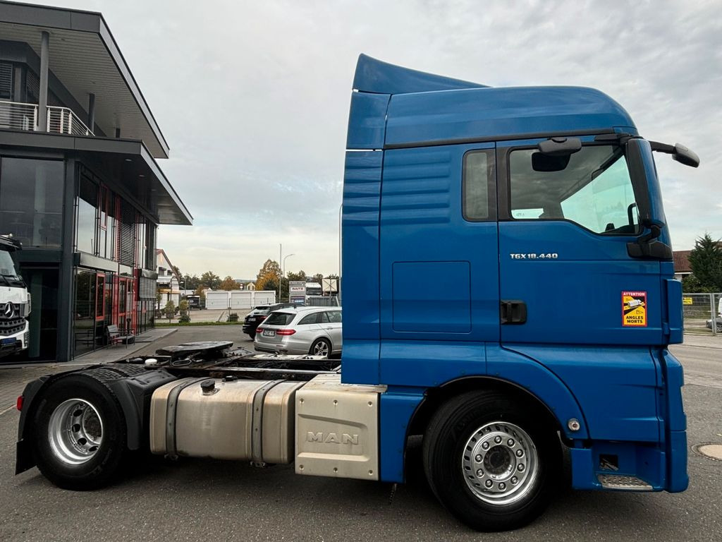 MAN TGX 18.440 480 Retarder/2 Tanks MAN TGX 18.440 480 Retarder/2 Tanks - Tractor: foto 3 MAN TGX 18.440 480 Retarder/2 Tanks MAN TGX 18.440 480 Retarder/2 Tanks - Tractor: foto 3
