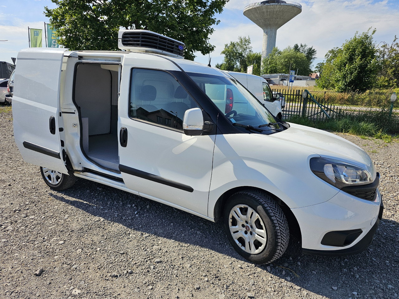 Carrinha frigorífica FIAT DOBLO CHLODNIA MROZNIA CARRIER KLIMA EURO6: foto 1