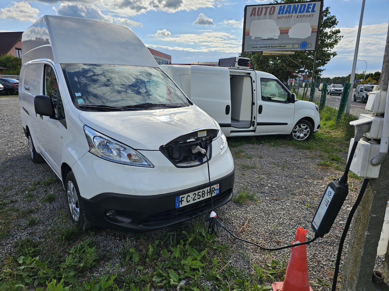 NISSAN E-NV200 ELEKTRYCZNY 40 KV 250 km KLIMA KAMERA - Furgão compacto, Carrinha elétrica: foto 1 NISSAN E-NV200 ELEKTRYCZNY 40 KV 250 km KLIMA KAMERA - Furgão compacto, Carrinha elétrica: foto 1