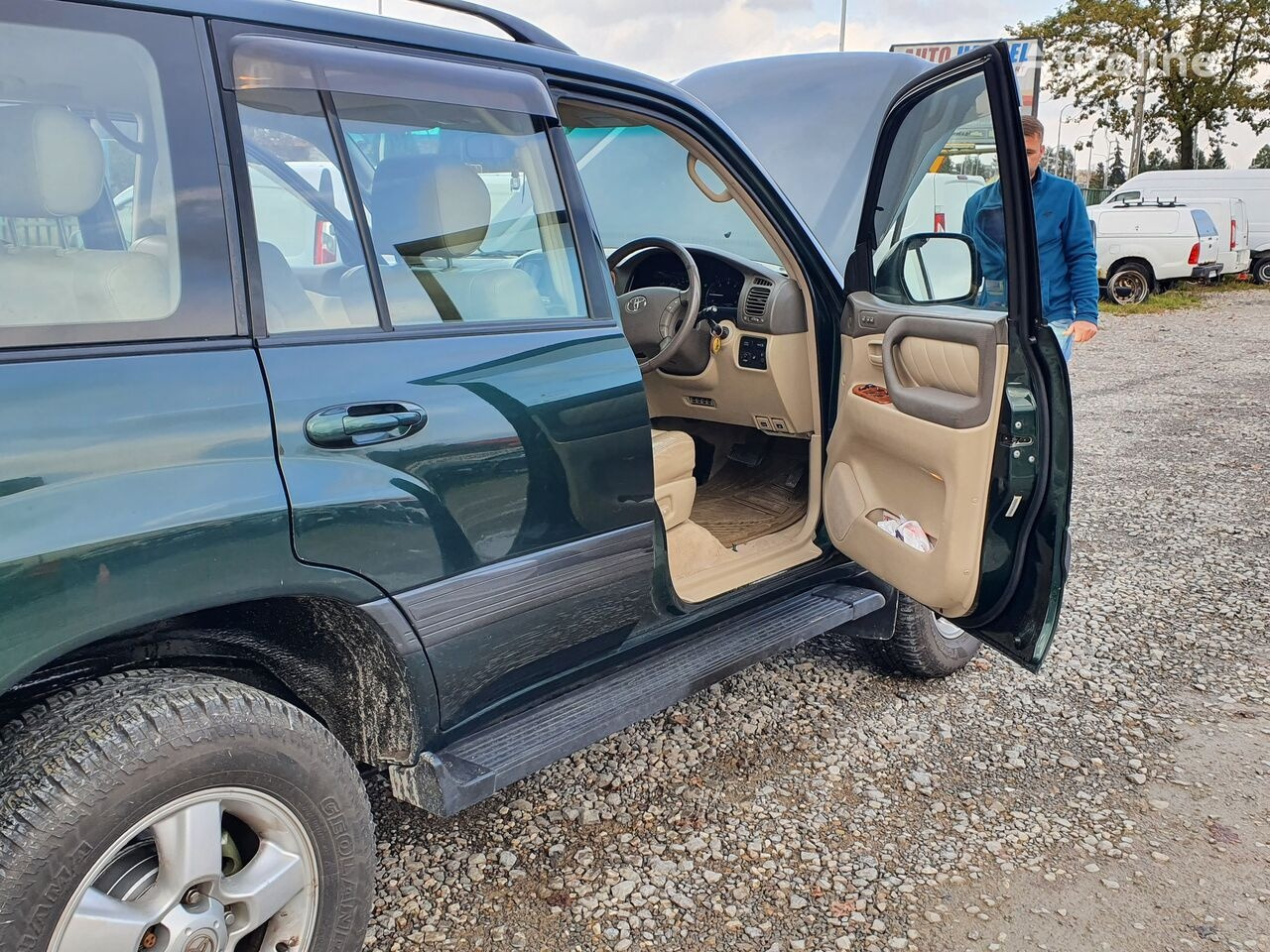 Toyota LAND CRUISER 100 4,2 TD KLIMA 7 OSOB - SUV: foto 4 Toyota LAND CRUISER 100 4,2 TD KLIMA 7 OSOB - SUV: foto 4