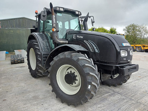 2012 Valtra T132 - Trator: foto 1 2012 Valtra T132 - Trator: foto 1