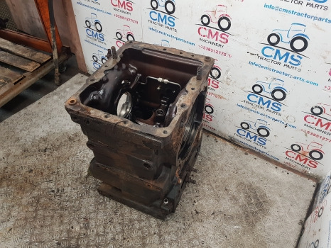 Case 5120, 5130, 5140, 5240 Rear Axle Housing 1341279c3, 1341230c3, 1341230c1 - Eixo traseiro: foto 4 Case 5120, 5130, 5140, 5240 Rear Axle Housing 1341279c3, 1341230c3, 1341230c1 - Eixo traseiro: foto 4