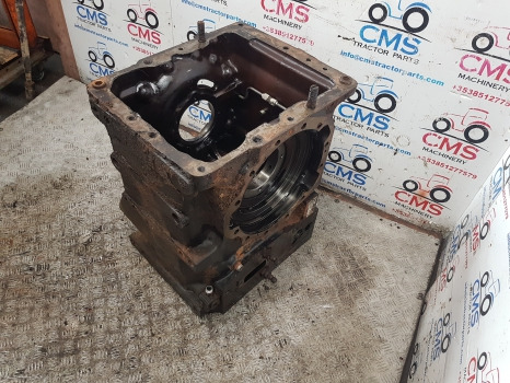 Case 5120, 5130, 5140, 5240 Rear Axle Housing 1341279c3, 1341230c3, 1341230c1 - Eixo traseiro: foto 5 Case 5120, 5130, 5140, 5240 Rear Axle Housing 1341279c3, 1341230c3, 1341230c1 - Eixo traseiro: foto 5