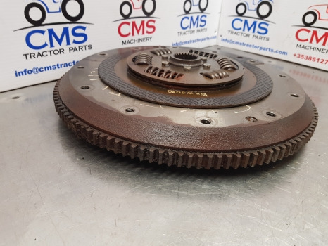 Case 5140, 5120, 5130, 5220, Flywheel J923272, A190183, J901774 - Volante do motor: foto 4 Case 5140, 5120, 5130, 5220, Flywheel J923272, A190183, J901774 - Volante do motor: foto 4