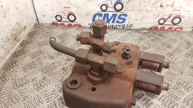 Case Maxxum Mx, Magnum 7000 Series Mx110 Hydraulic Hitch Valve Body 199107a1 - Válvula hidráulica para Trator: foto 4 Case Maxxum Mx, Magnum 7000 Series Mx110 Hydraulic Hitch Valve Body 199107a1 - Válvula hidráulica para Trator: foto 4
