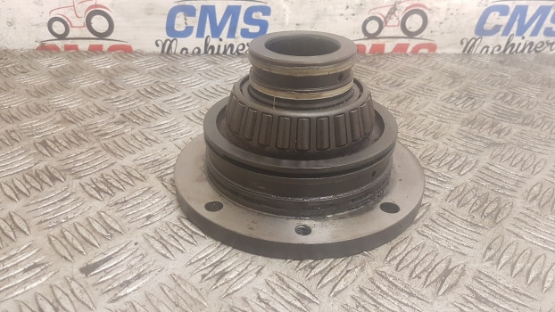 Case Mxc, Maxxum Mx, 5000, Mx110 Rear Axle Carrier Ball Race 1345919c1, 1345892 - Eixo traseiro: foto 1 Case Mxc, Maxxum Mx, 5000, Mx110 Rear Axle Carrier Ball Race 1345919c1, 1345892 - Eixo traseiro: foto 1