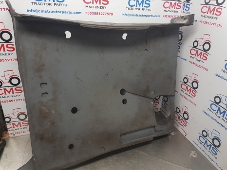 Case Mxm Series Mxm165, Mxm175, Mxm180, Mxm190 Cab Floor Mat 82023465, 82020004 - Cabine e interior para Trator: foto 3 Case Mxm Series Mxm165, Mxm175, Mxm180, Mxm190 Cab Floor Mat 82023465, 82020004 - Cabine e interior para Trator: foto 3