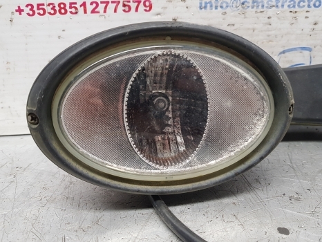 Case New Holland T6, T7, Maxxum, Puma T7.200 Grabrail Worl Lamp Rhs Kit 87644971 - Iluminação para Trator: foto 2 Case New Holland T6, T7, Maxxum, Puma T7.200 Grabrail Worl Lamp Rhs Kit 87644971 - Iluminação para Trator: foto 2