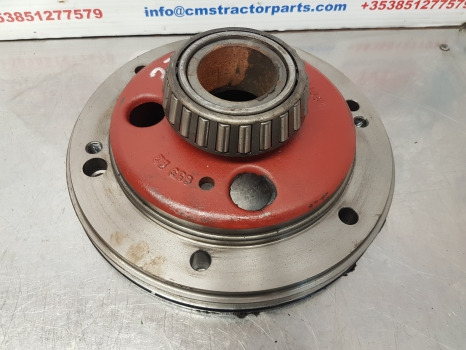 Claas Ares 836, Axion, Atles Series, Rear Axle Differential Support 6005028847 - Eixo traseiro: foto 2 Claas Ares 836, Axion, Atles Series, Rear Axle Differential Support 6005028847 - Eixo traseiro: foto 2