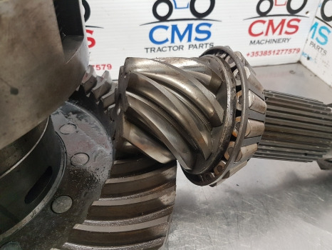 Claas Ares 836, Axion Rear Axle Bevel Gear, Differential Assy 6005029399 - Eixo traseiro: foto 4 Claas Ares 836, Axion Rear Axle Bevel Gear, Differential Assy 6005029399 - Eixo traseiro: foto 4