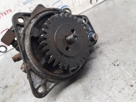 Claas Arion 400, 500, 600 Fuel Injection Pump R504577, 0011318090, 0011527620 - Bomba de combustivel para Trator: foto 2 Claas Arion 400, 500, 600 Fuel Injection Pump R504577, 0011318090, 0011527620 - Bomba de combustivel para Trator: foto 2