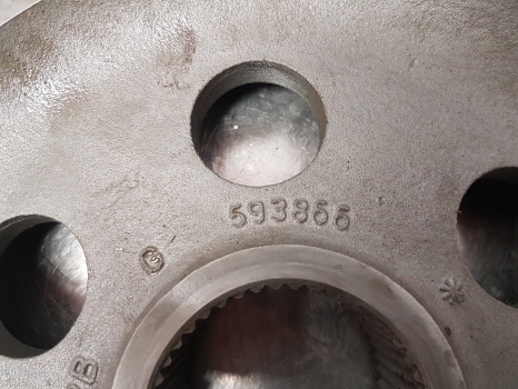Claas Axos 340, 310, Ergos 436, 466, Celtis 456 Rear Axle Crown Wheel 0011119820 - Eixo traseiro para Trator: foto 5 Claas Axos 340, 310, Ergos 436, 466, Celtis 456 Rear Axle Crown Wheel 0011119820 - Eixo traseiro para Trator: foto 5