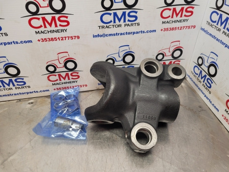 Claas Case Mccormick Carraro Si Front Axle Swivel Housing Lhs 11659, 066656 - Eixo dianteiro: foto 1 Claas Case Mccormick Carraro Si Front Axle Swivel Housing Lhs 11659, 066656 - Eixo dianteiro: foto 1