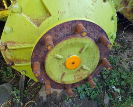 Claas Dominator 86 Front Axle Hub Rhs Complete 197344.2 - Eixo dianteiro: foto 2 Claas Dominator 86 Front Axle Hub Rhs Complete 197344.2 - Eixo dianteiro: foto 2