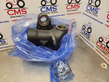 Claas, Mccormick, Case Carraro Front Axle Swivel Housing Rhs 066657, 11664 - Eixo dianteiro: foto 1 Claas, Mccormick, Case Carraro Front Axle Swivel Housing Rhs 066657, 11664 - Eixo dianteiro: foto 1