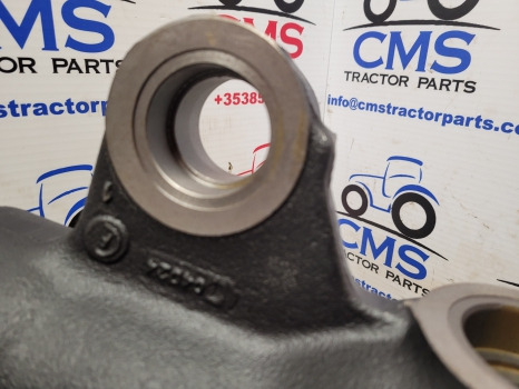 Claas, Mccormick, Case Carraro Front Axle Swivel Housing Rhs 066657, 11664 - Eixo dianteiro: foto 5 Claas, Mccormick, Case Carraro Front Axle Swivel Housing Rhs 066657, 11664 - Eixo dianteiro: foto 5