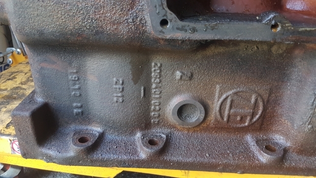 Deutz Agrotron 6.15 Transmission Housing Rear 04415680, 2093005058 - Transmissão para Trator: foto 3 Deutz Agrotron 6.15 Transmission Housing Rear 04415680, 2093005058 - Transmissão para Trator: foto 3