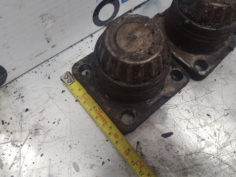 Deutz Agrotron, Same, Lamborgini 150 Front Axle King Pin Set 04415111, Apl2045 - Eixo dianteiro para Trator: foto 5 Deutz Agrotron, Same, Lamborgini 150 Front Axle King Pin Set 04415111, Apl2045 - Eixo dianteiro para Trator: foto 5