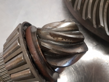 Deutz Dx110, Dx4, Dx6, Agrostar Rear Axle Bevel Gear And Differential 04343772 - Diferencial para Trator: foto 5 Deutz Dx110, Dx4, Dx6, Agrostar Rear Axle Bevel Gear And Differential 04343772 - Diferencial para Trator: foto 5