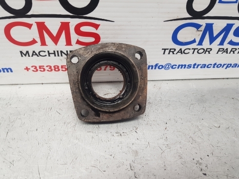 Deutz Dx4, Dx6, Dx Bis, Dx Ab Ser Dx110 Pto Cover Bearing Seal Carrier 04348921 - Transmissão para Trator: foto 2 Deutz Dx4, Dx6, Dx Bis, Dx Ab Ser Dx110 Pto Cover Bearing Seal Carrier 04348921 - Transmissão para Trator: foto 2