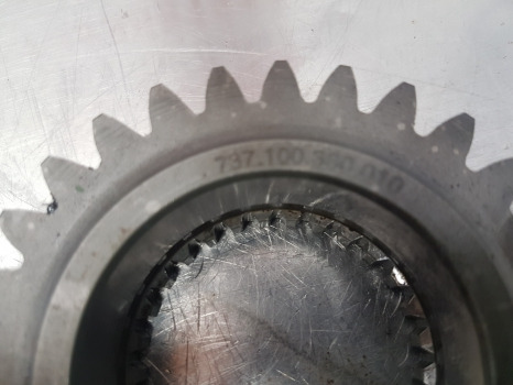 Fendt 724 S4, 714, 716, 718, 720, 722, Spur Gear Z28 737100380010 - Eixo dianteiro: foto 4 Fendt 724 S4, 714, 716, 718, 720, 722, Spur Gear Z28 737100380010 - Eixo dianteiro: foto 4