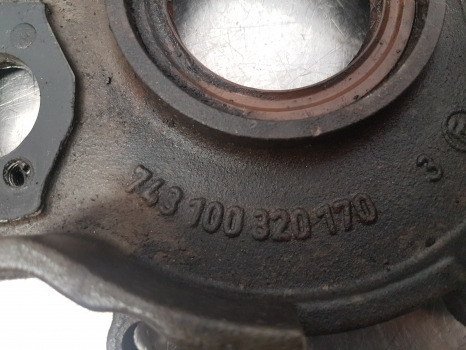 Fendt 724 S4, 714, 716, 718, 720, Fwd Pump Support Cover 743100320170 - Eixo dianteiro: foto 5 Fendt 724 S4, 714, 716, 718, 720, Fwd Pump Support Cover 743100320170 - Eixo dianteiro: foto 5