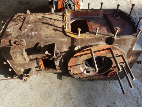 Fiat 1180 Rear Axle Central Case 5107674, 5107675 - Eixo traseiro para Trator: foto 2 Fiat 1180 Rear Axle Central Case 5107674, 5107675 - Eixo traseiro para Trator: foto 2